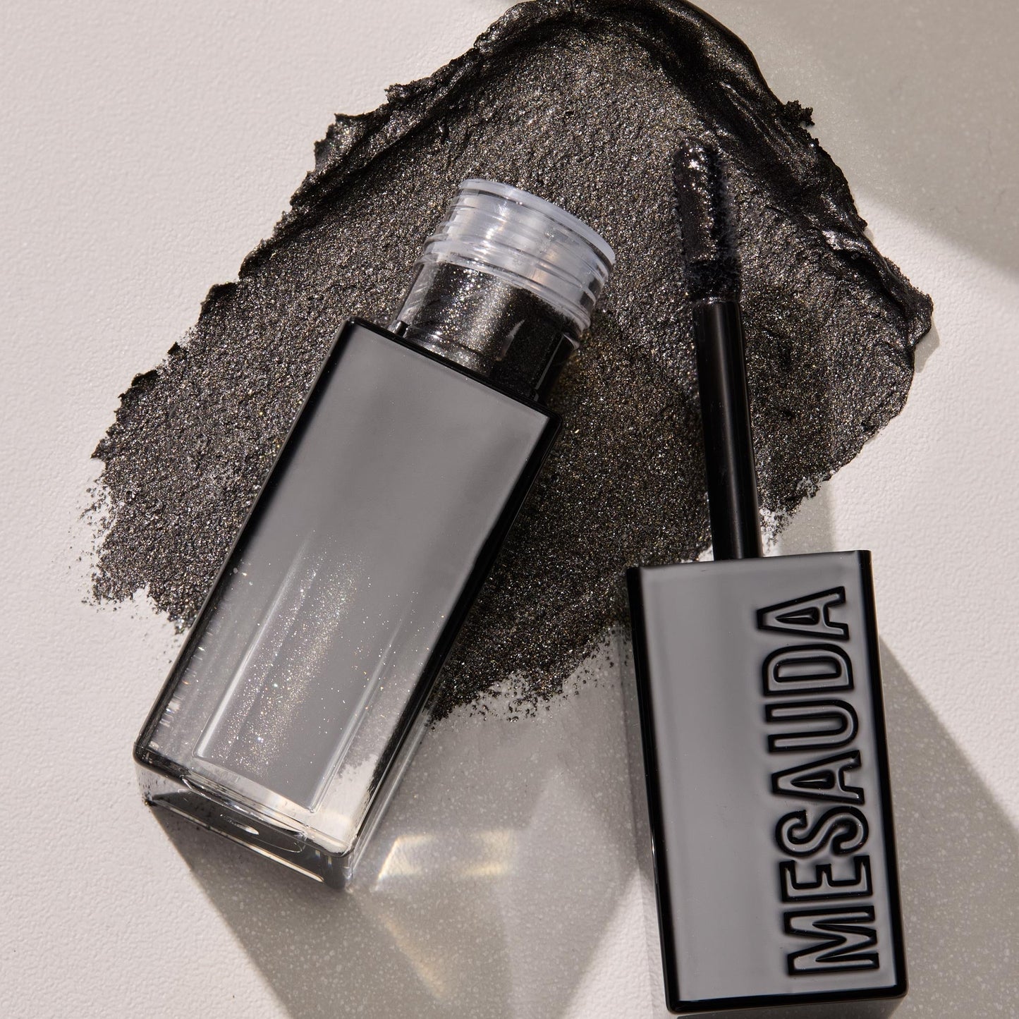 GALACTIC SHADOW - Pearly finish liquid eyeshadow