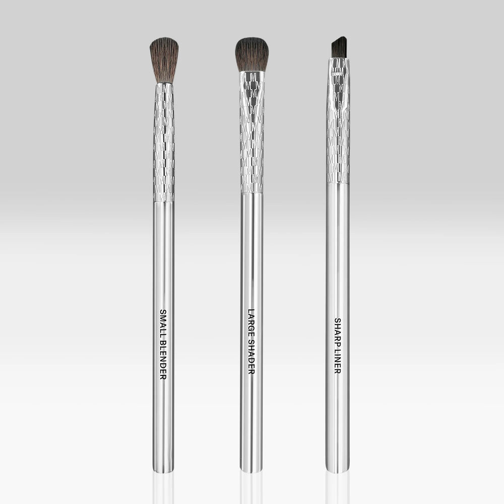 ESSENTIAL EYE KIT