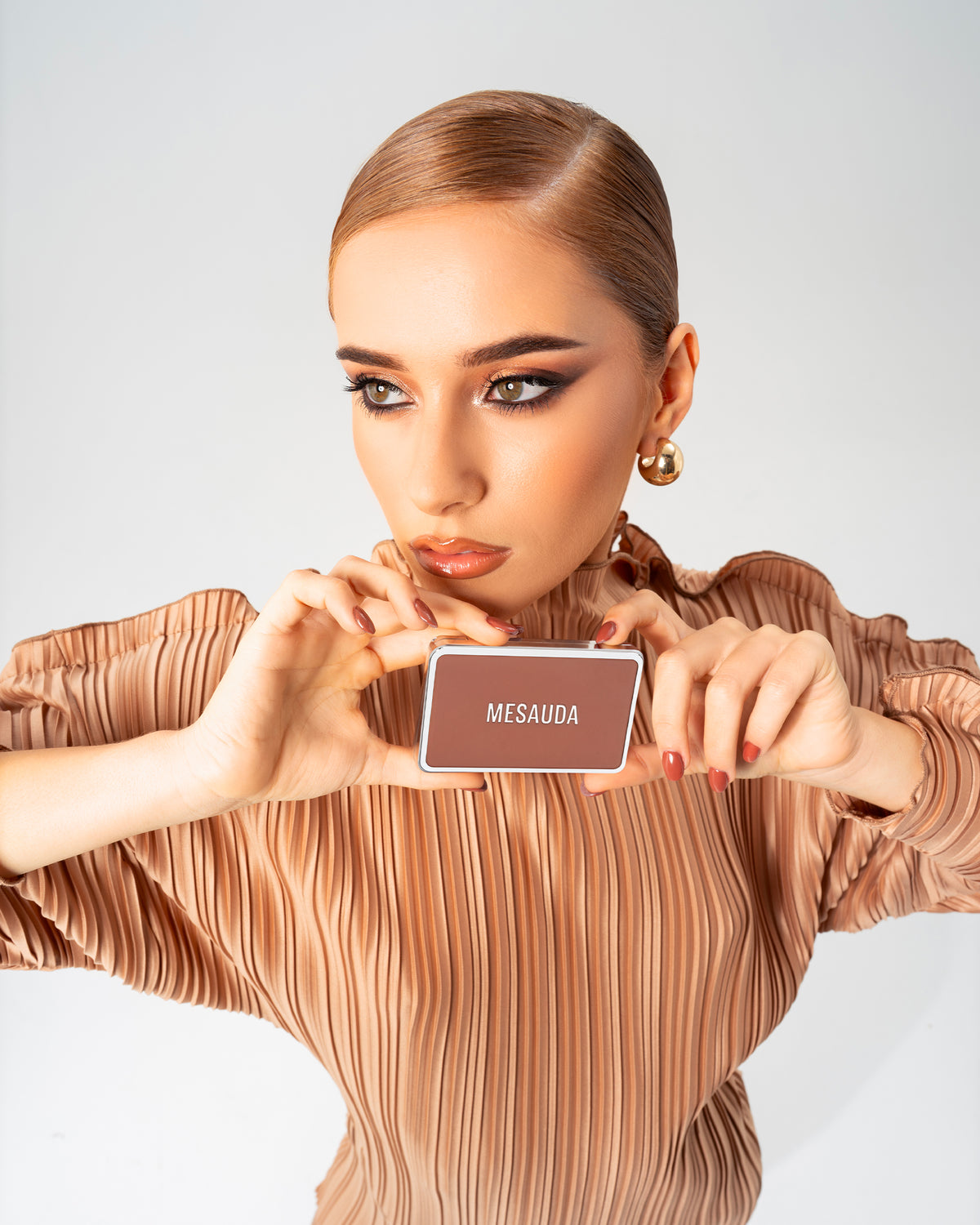 COLOUR THEORY - 103 BRONZE FOIL